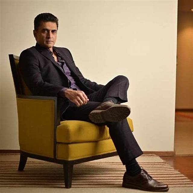 Mohnish Bahl Biography, Age, Height, Wife, Net Worth, Family